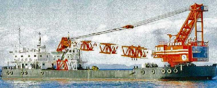 400-ton Floating Crane with Notch Tug