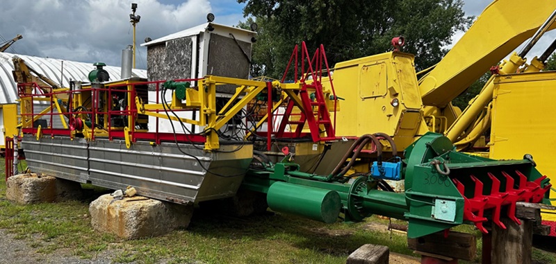 Newly Listed – 10″ Horizontal Auger Dredge