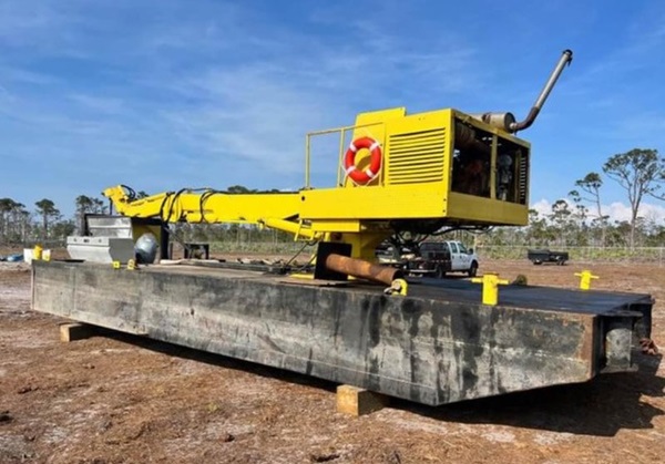 Loader Barge with Barko Crane