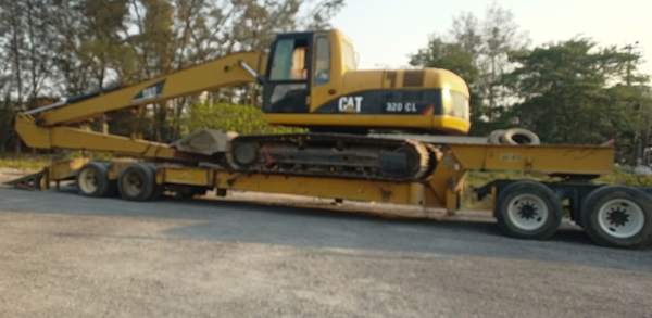 Amphibious Long Reach Excavator